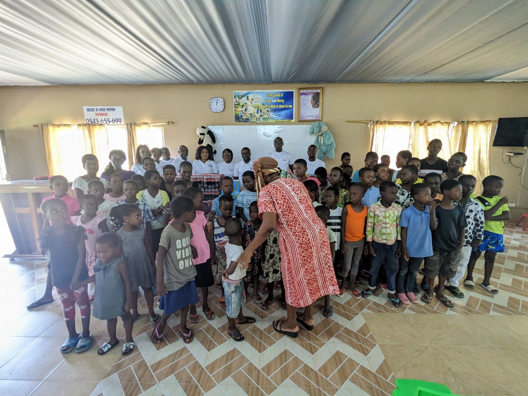 Distribution afternoon at Rafiki